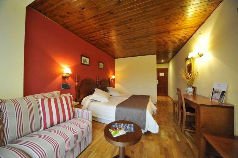 Hotel La Morera Valencia D'Aneu Dış mekan fotoğraf