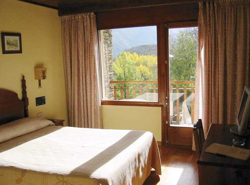 Hotel La Morera Valencia D'Aneu Dış mekan fotoğraf