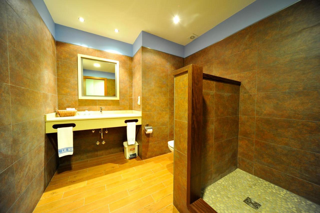 Hotel La Morera Valencia D'Aneu Dış mekan fotoğraf