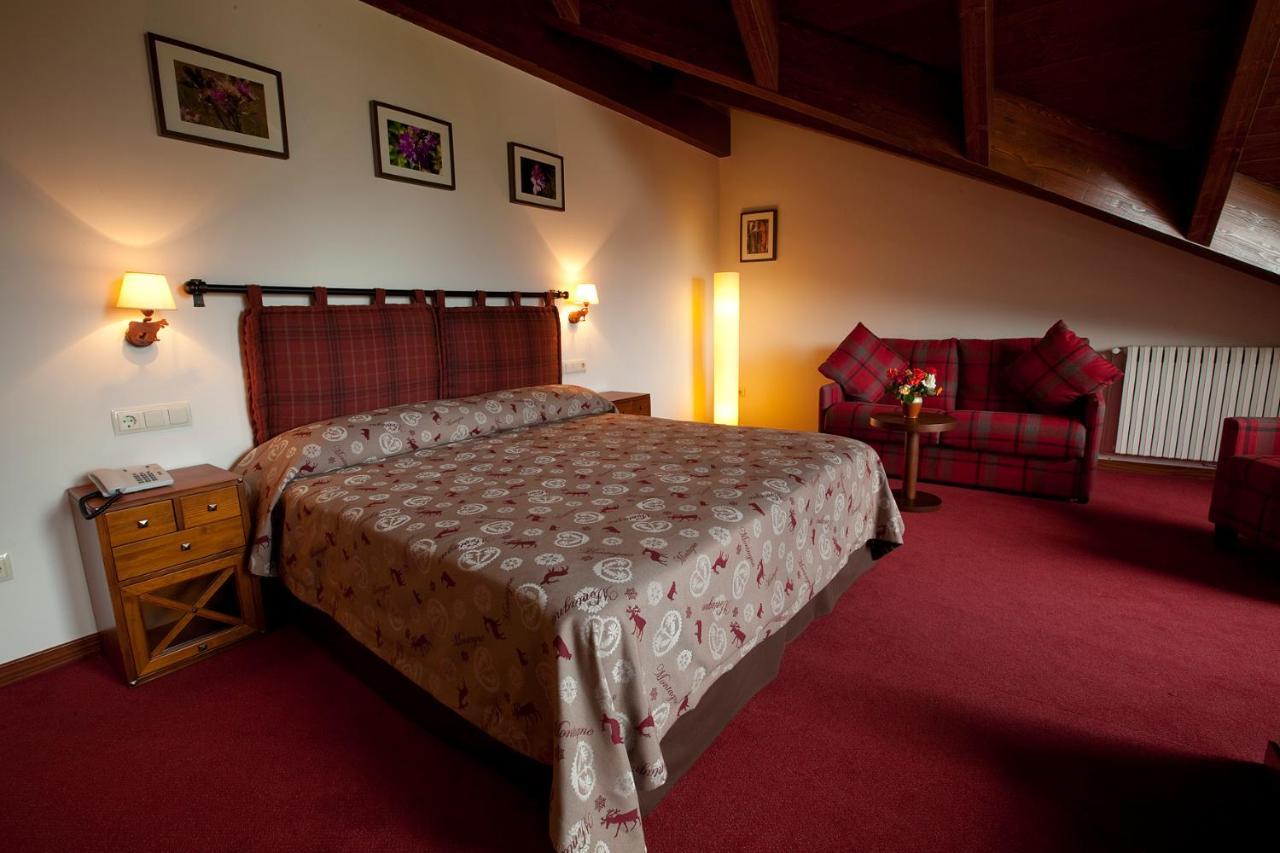 Hotel La Morera Valencia D'Aneu Dış mekan fotoğraf